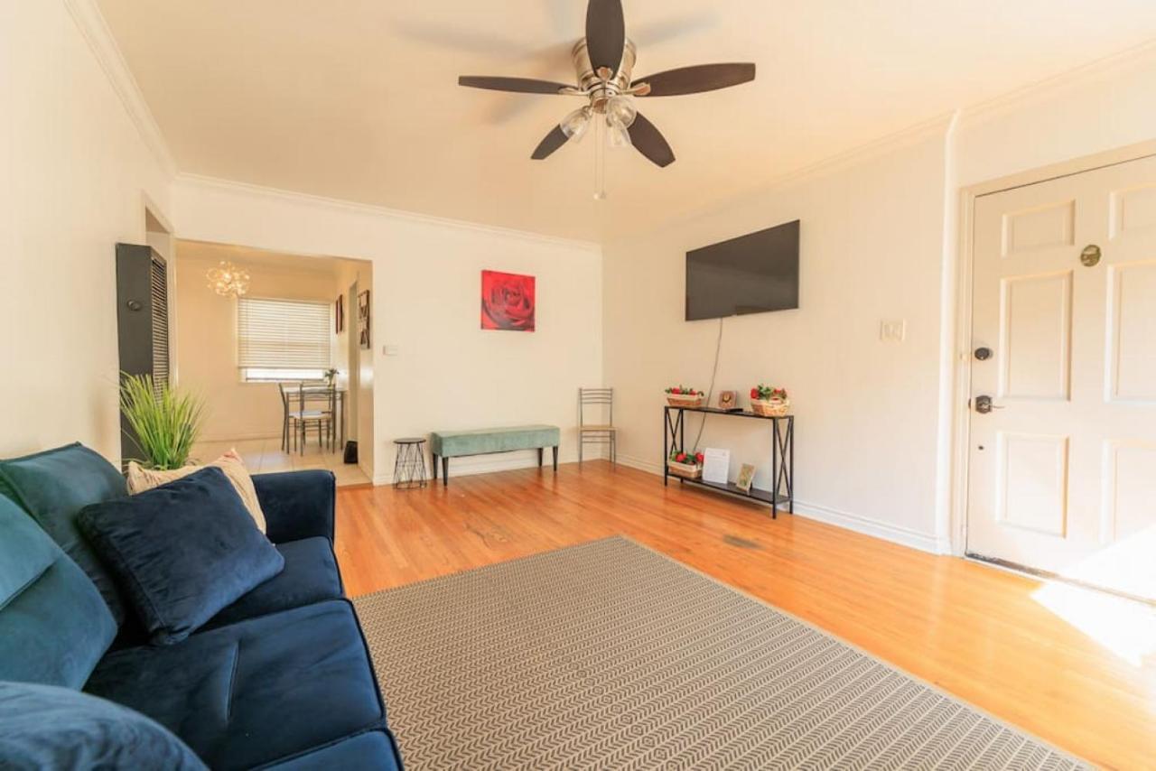Inviting In Historic Leimert Park Apartment